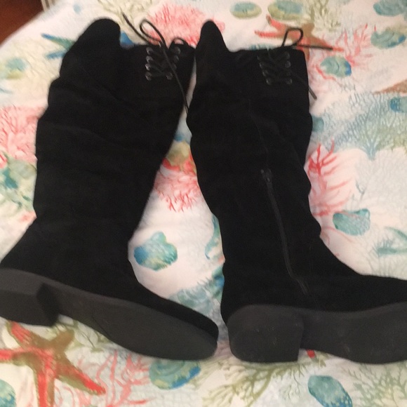 Size 6 wide calf black suede knee high boots - Picture 4 of 7